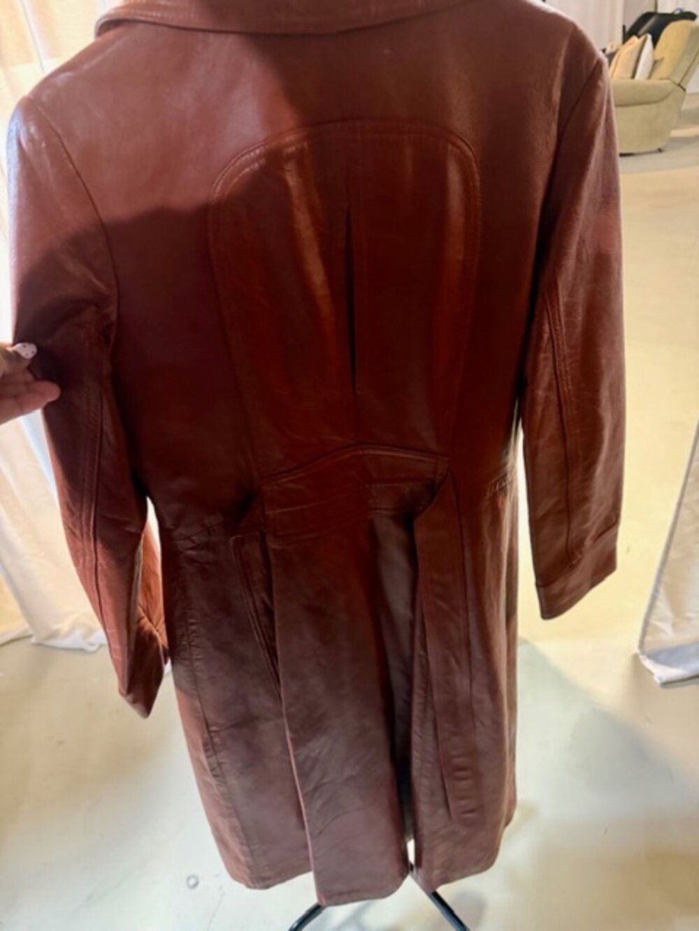 Vintage Leather Camel Trench Coat - US Large (SIZE 13) - Picture 7 of 7